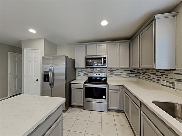 Photo - 2220 Heaton St