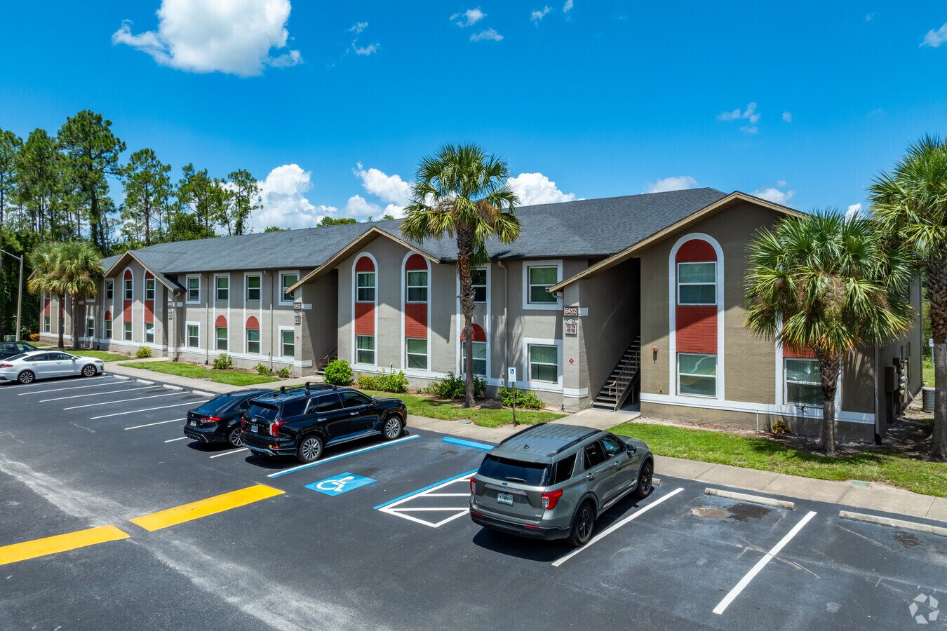 Building - Pasco Woods Apartments