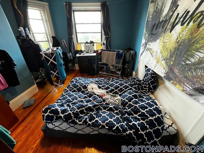 Photo - 2 Centre St Unit 3