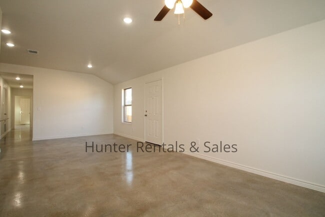 Photo - Modern Newer Duplex off Warrior's Path in Harker Heights