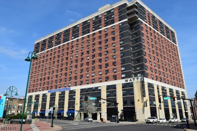 Photo - 1 Carriage City Plz Unit 920