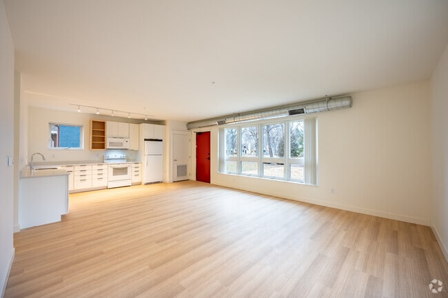 Lower 2BR, 2BA - 1,131SF - Kitchen/Living Room