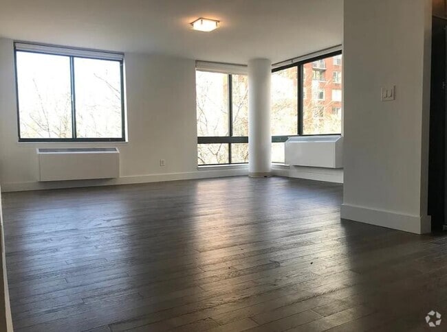 Building Photo - 99 Battery Pl Unit 204 Rental
