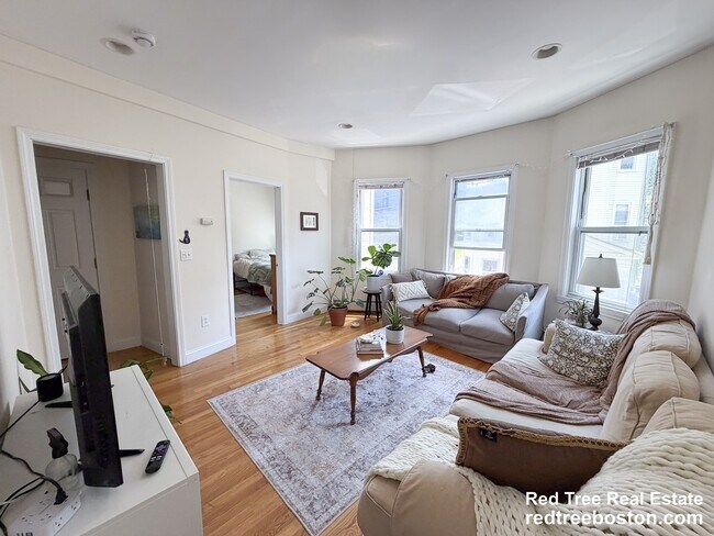 143 Hillside St Unit 2