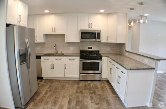 Building Photo - 508 Dalhart Ave Rental
