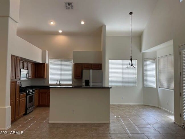 Photo - LARGE 4 BEDROOM HOME IN ANTHEM WEST