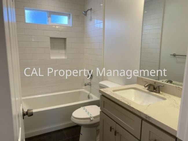 Photo - 3 Bed/2 Bath Single Level Home!