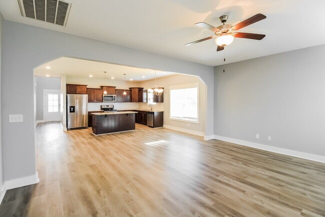 Photo - 4113 Stark St