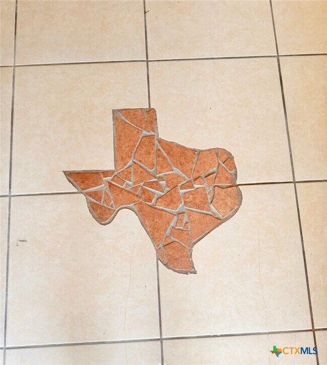 Photo - 102 Kings Ct