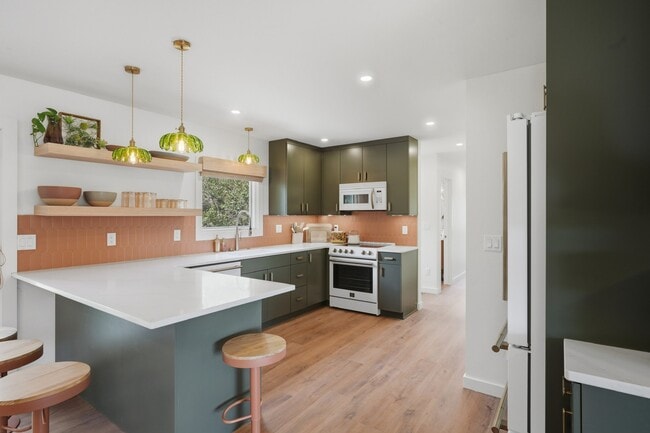 Photo - 117 Henderson St