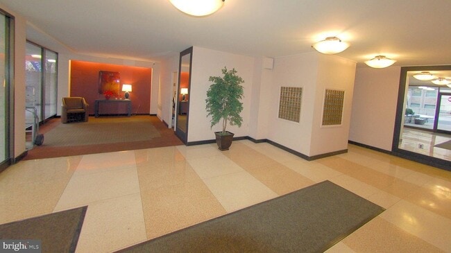 Photo - 522 21st St NW Unit 810