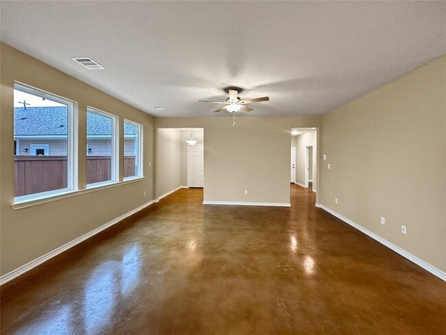 Photo - 104 Osage Dr