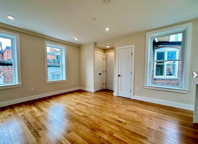 Building Photo - 66 N Margin St Unit 4R