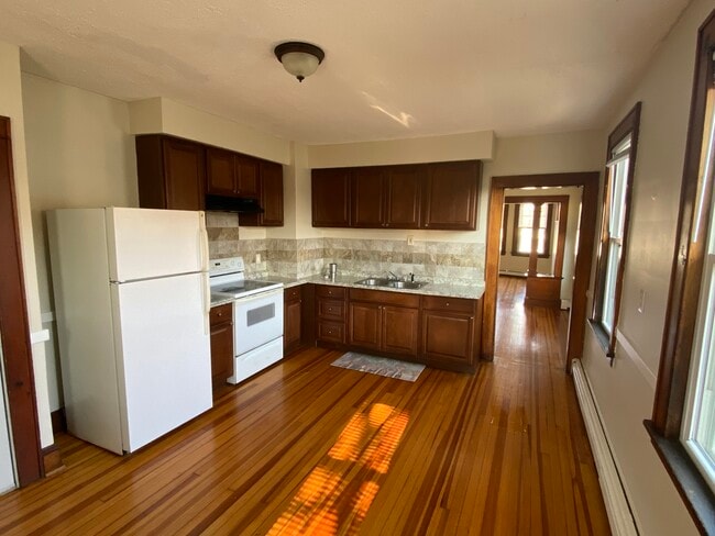 Photo - 257 Clover St Unidad 2nd Floor