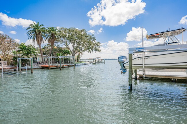 Photo - 14827 N Bayshore Dr