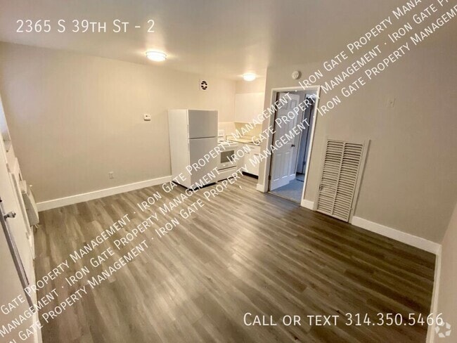 Building Photo - 2365 S 39th St Unit 2 Rental