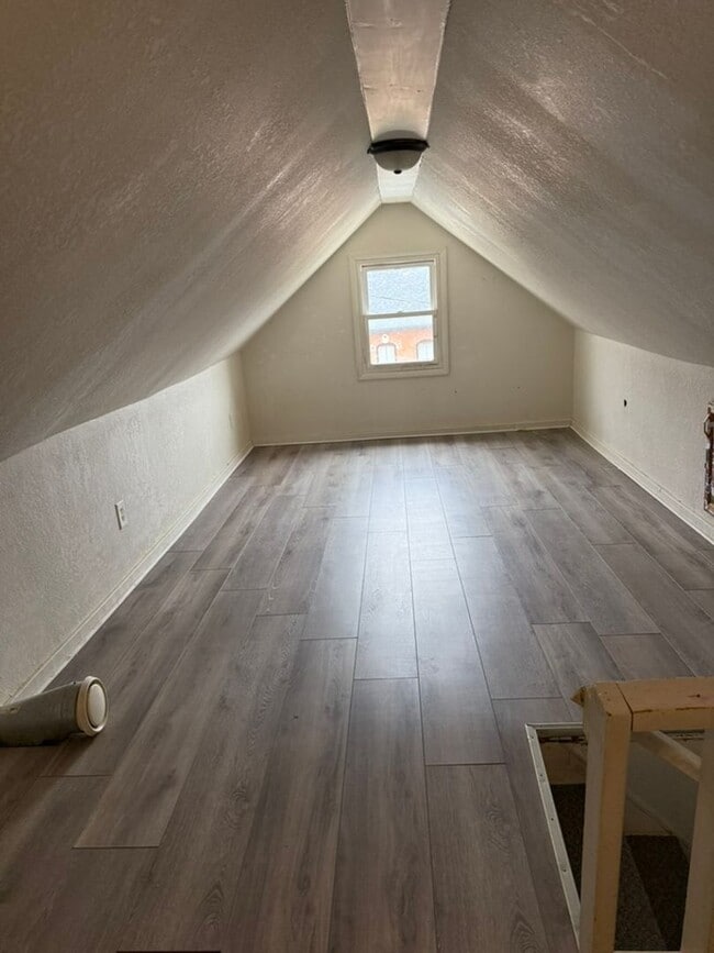 Photo - 642 Arlington St