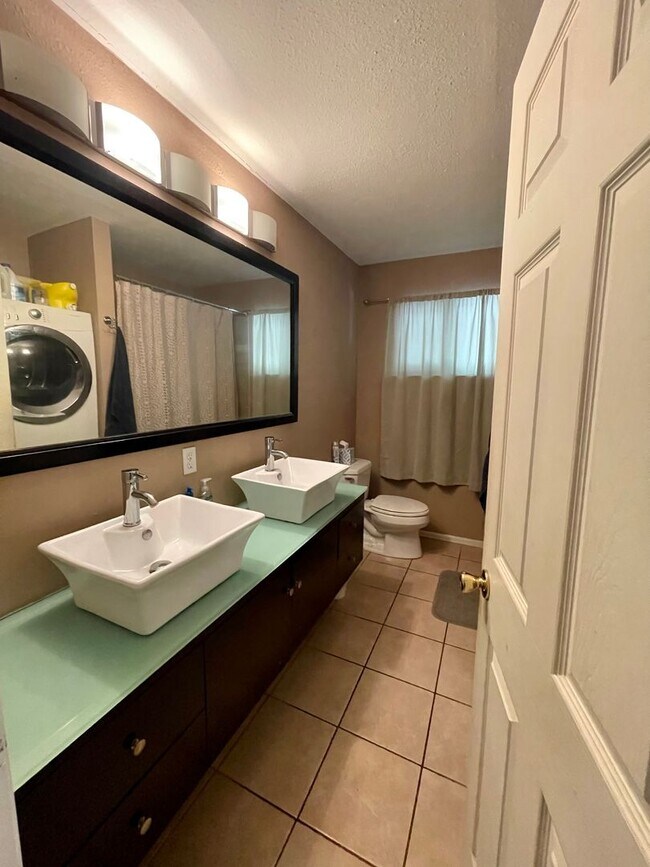 Photo - 6 Bed/3 Bath Home in Table Mesa