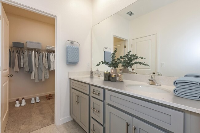 Photo - 1458 Tristar Dr