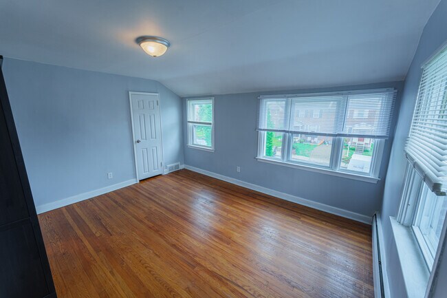 Photo - 1035 Cobbs St