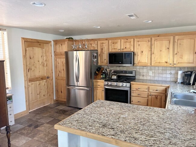 Photo - 6078 N Fox Pointe Cir