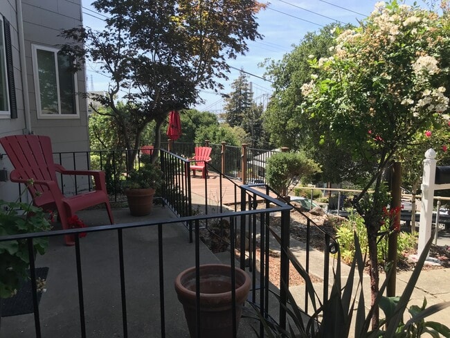 675 Alhambra St Unit 675