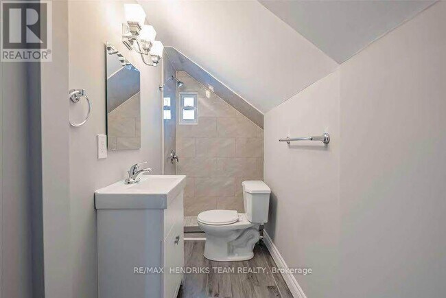 Photo - 9 Rykert St