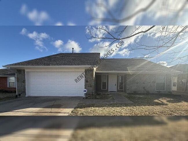 Building Photo - 1712 Haven Dr