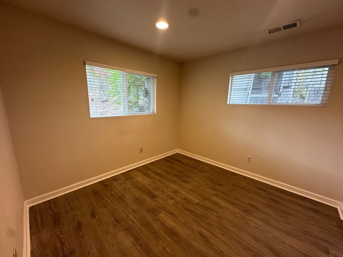Photo - 1115 Buena Vista Ave Unit 1115 Buena Vista Avenue