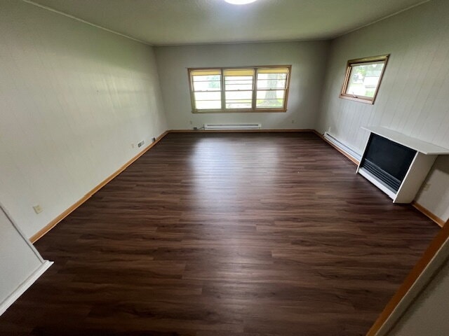 Building Photo - Updated 5-Bedroom Roseville Home with Yard...