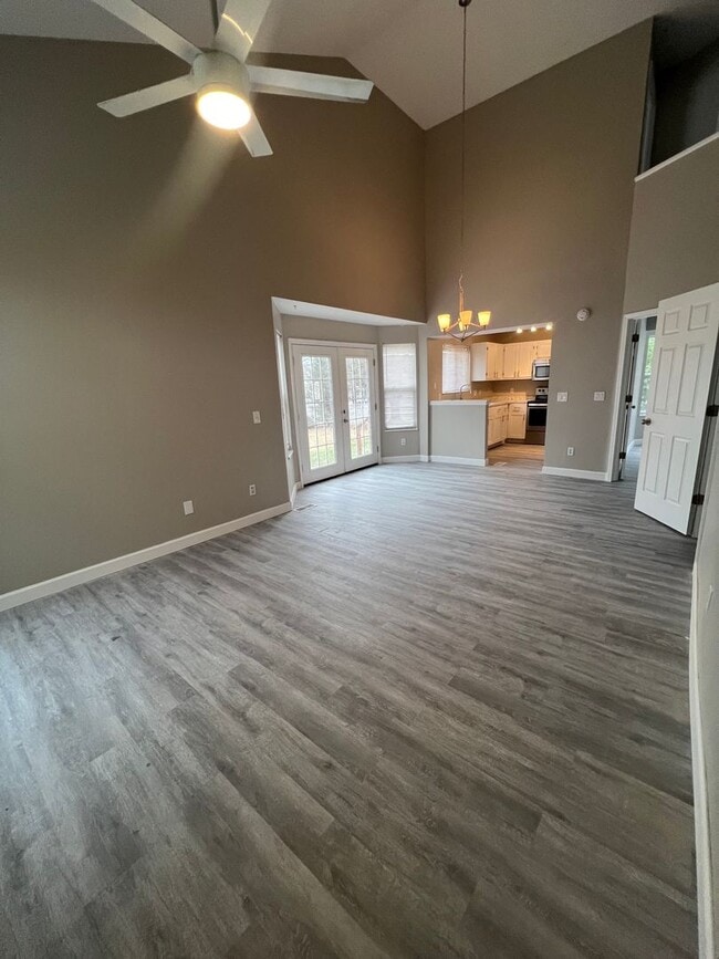 Photo - 716 Liberty Village Dr