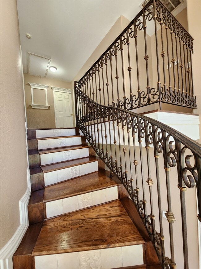Photo - 115 Oak Colony Dr