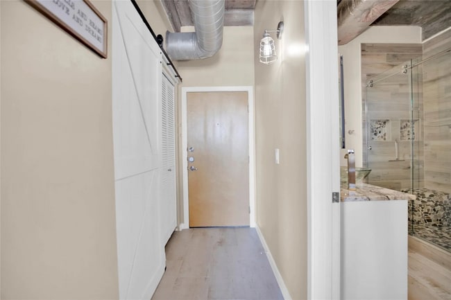 Building Photo - 221 W Lancaster Ave Unit 3005 Rental