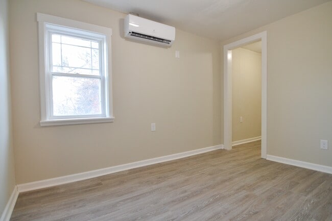 4914 Fort Ave Unit C