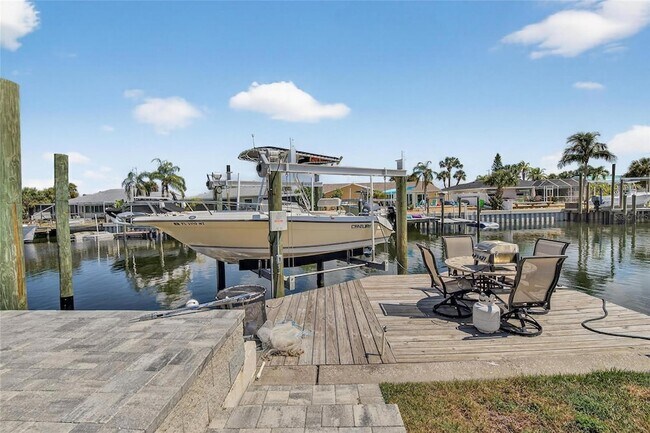 Photo - 6337 Cocoa Ln