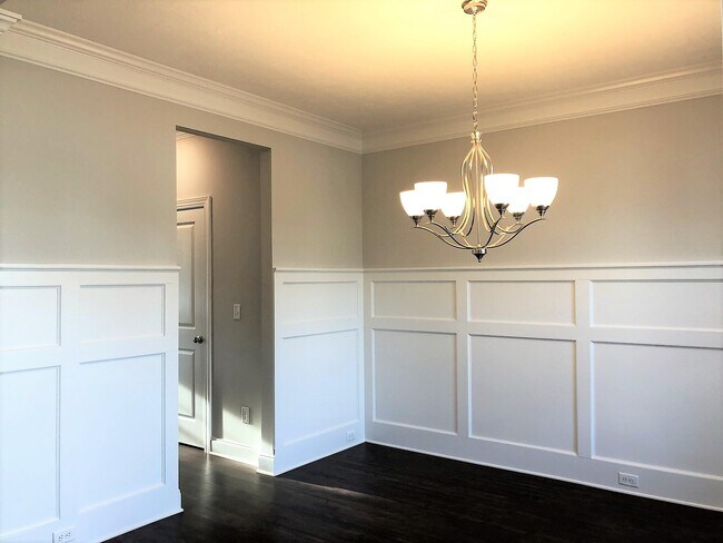 Photo - 902 Chesford Dr