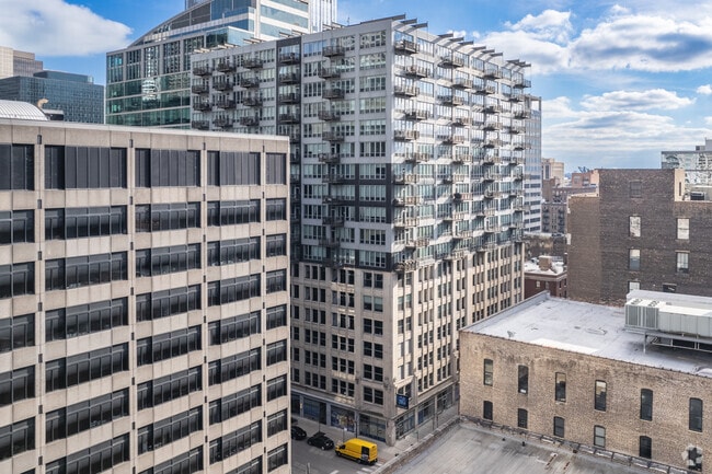 564 W Jackson Blvd - Quincy 565