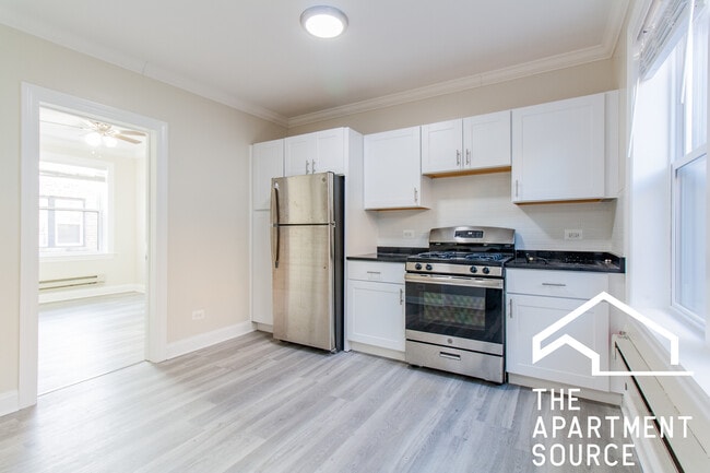 Photo - 837 W Cornelia Ave