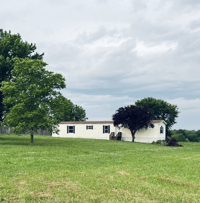 Photo - 2328 Oak Hill Rd House