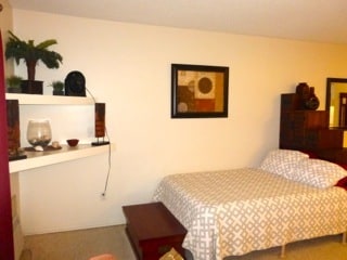 Photo - 355 Kalanianaole St