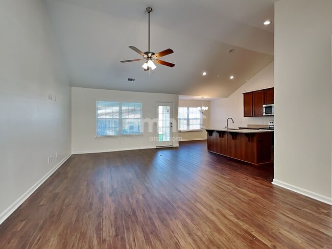 Photo - 48 Telford St