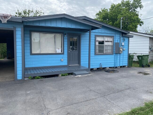 Photo - 83 Old Military Hwy