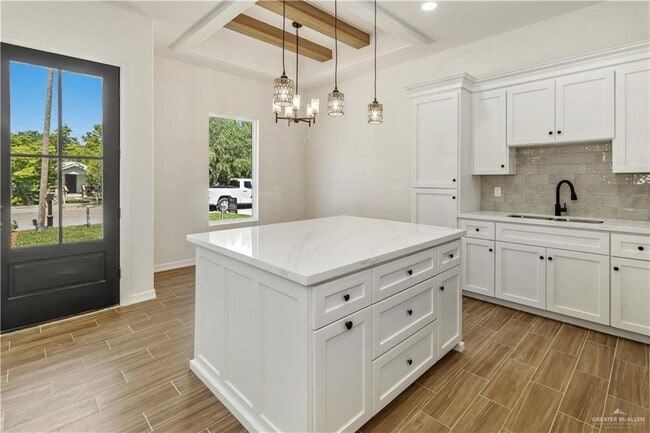 Photo - 14 N 17th St