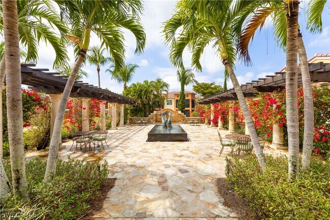 8641 Piazza Del Lago Cir Unit 203