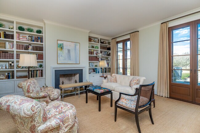 Photo - 286 Downs Path