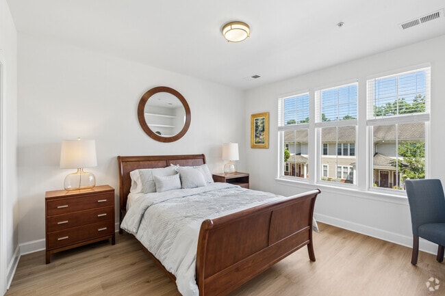 2BR, 2BA - 1,230SF - Primary Bedroom