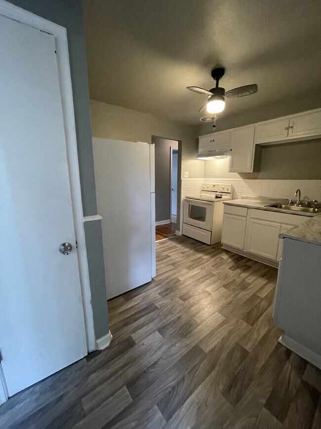Photo - "Charming 3-Bedroom Home in Saint Louis – ...