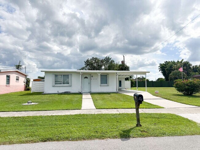 Photo - "Charming 3-Bed, 2-Bath in North Port!"