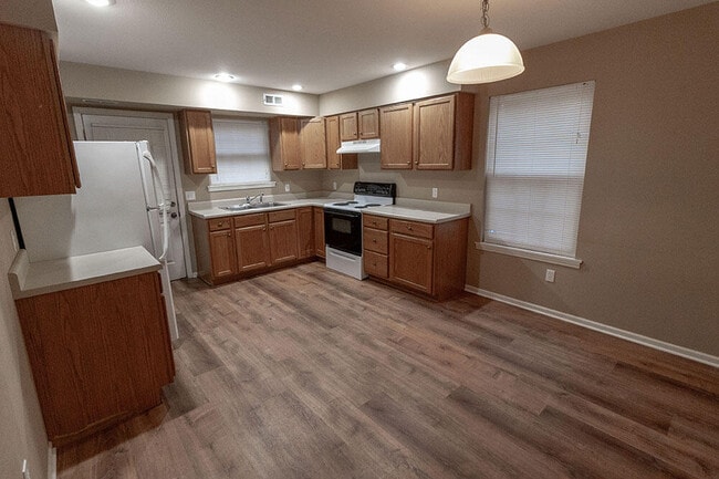 Photo - 1530 Florence Dr