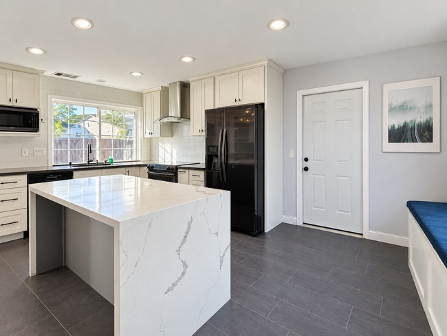 4610 Chateau Park Ct
